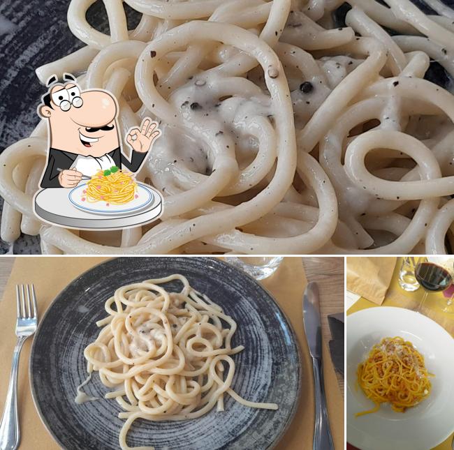Spaghetti alla carbonara al Alterno Caffetteria Ristorante