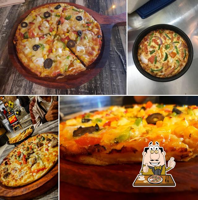 Order pizza at Pizza paradise