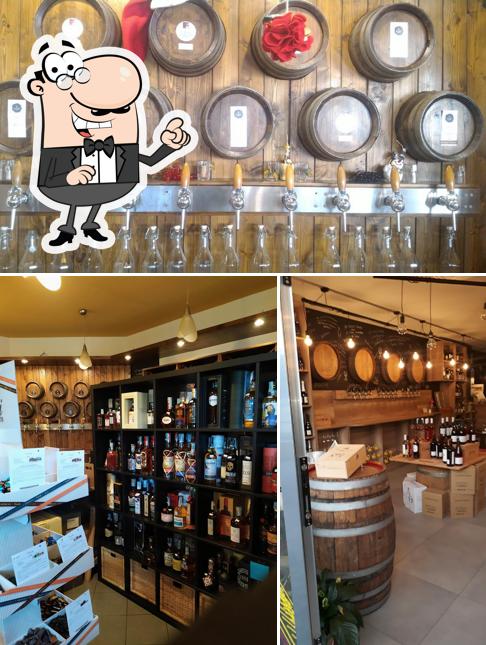 Gli interni di Cantina di Bacco - Via Parigi 36