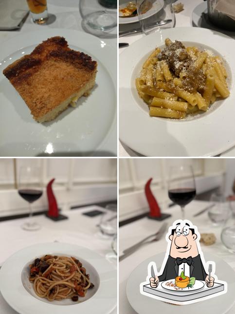 Platti al 'E Curti Ristorante Tipico di Angela Ceriello & Co SAS