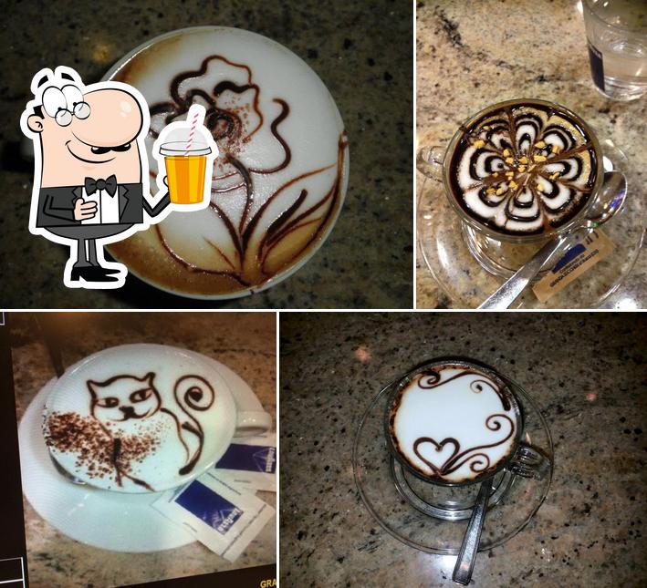 Goditi un drink a Bar Tabaccheria