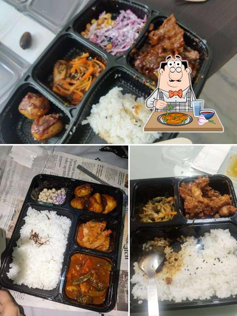 Chicken wings at Daebak Cafe - Awesome Korean Delivery