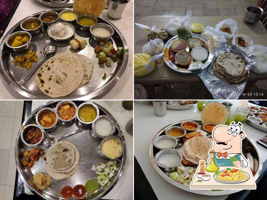 Food at Navaratna Raghav