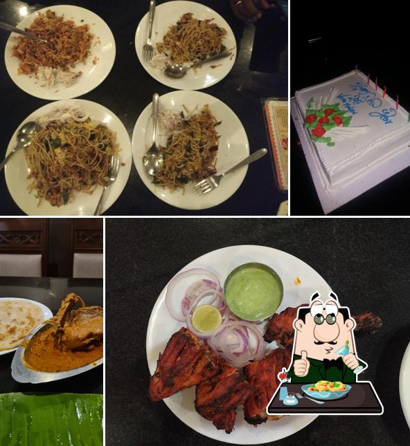 Food at Vaira Maaligai Restaurant