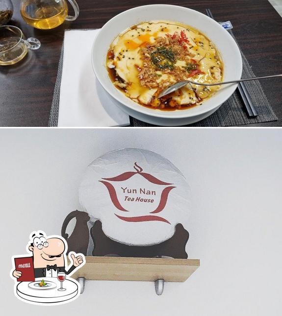 Platti al Yun Nan Tea House