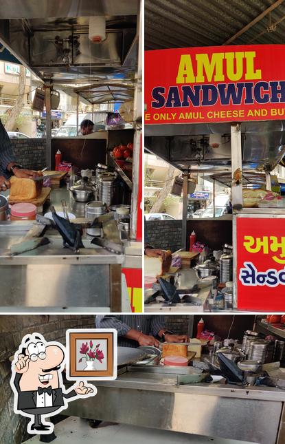 Amul Sandwich (Law Garden wala)