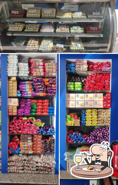 Food at Zum zum sweet shop doda city