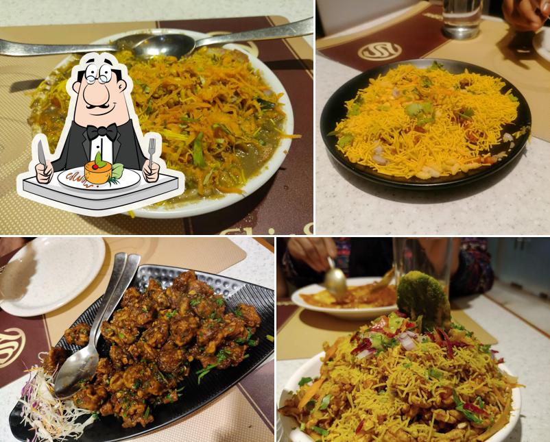 Food at Shiv Sagar