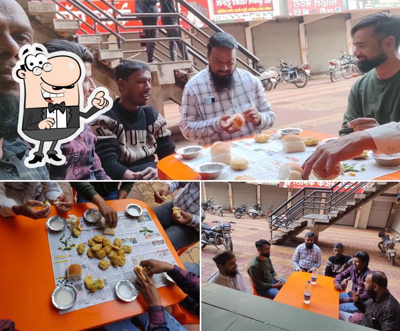 Take a look at the image showing exterior and food at Sanjari Sabudana Wada & Vada Pav