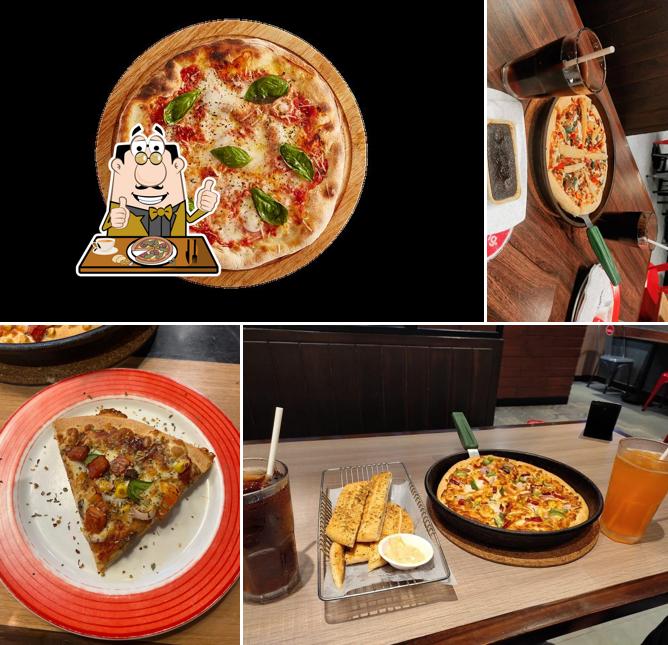 Try out pizza at Pizza Hut Phoenix Palassio Mall, Lucknow