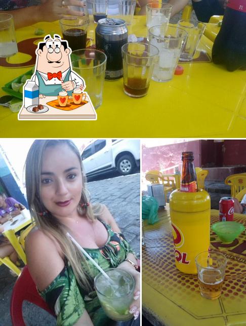 Desfrute de um drinque no Bar do Pirulito