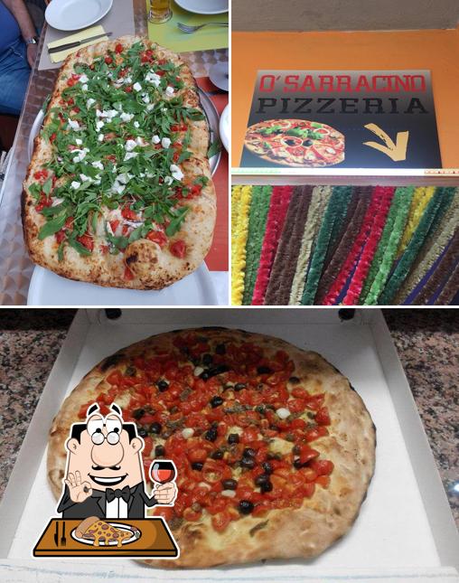 Prenditi una pizza a Pizzeria O' Sarracino