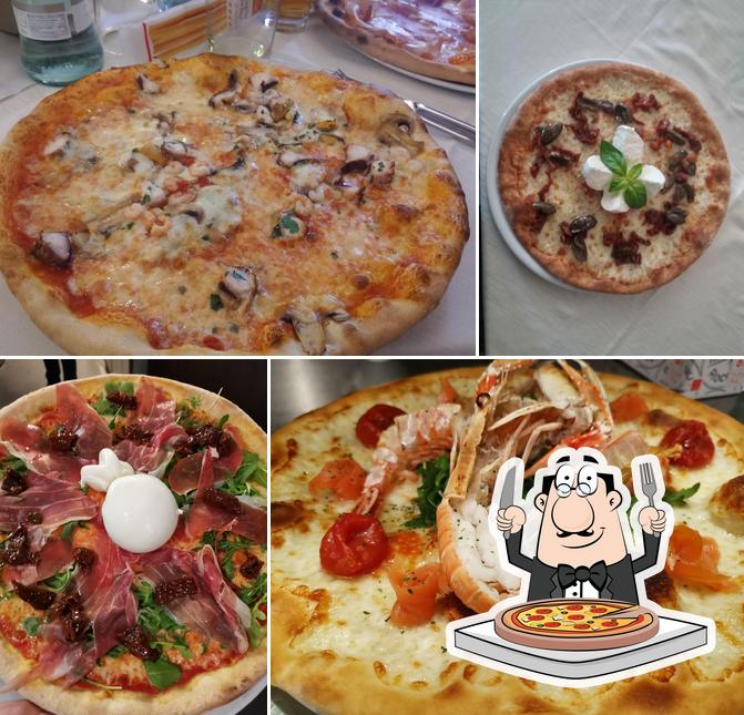 Ordina tra le svariate varianti di pizza