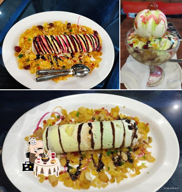 Food at Ponpulari Ice Cream Parlour