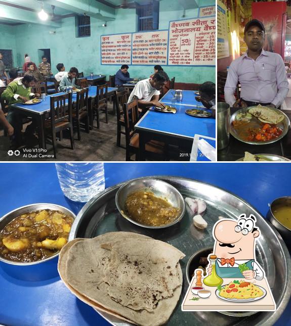 Food at Sita Ram Bhojanalay