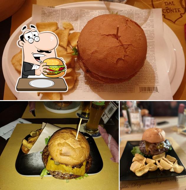 Ordina uno dei tipi di hamburger proposti a Taverna dal Conte