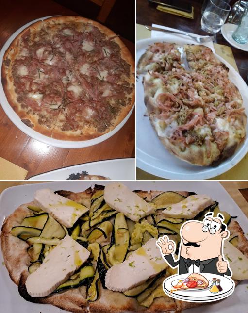 Scegli tra le svariate varianti di pizza