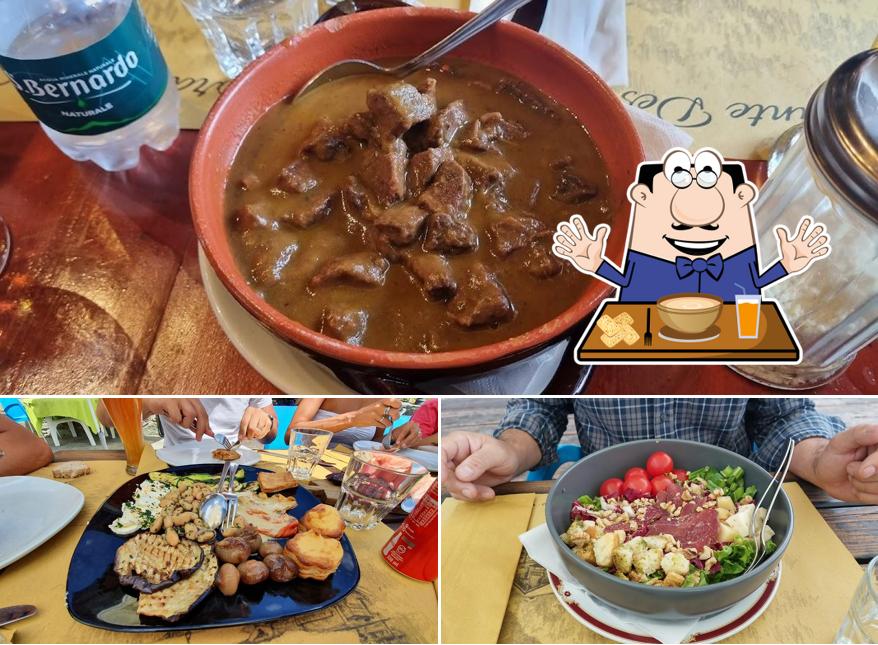 Cibo al Ristorante Des Troncs