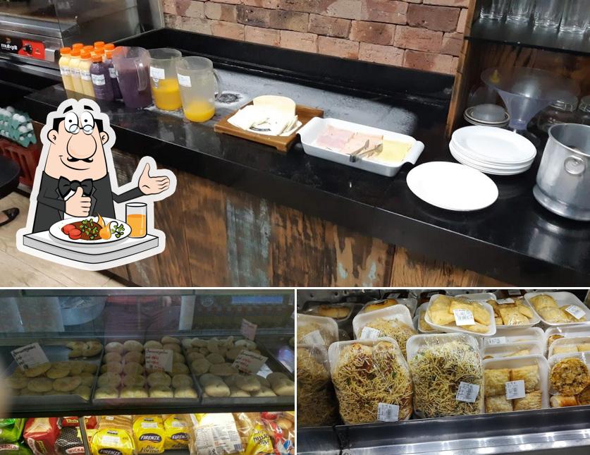 A imagem do Padaria Tio Louro’s comida e interior