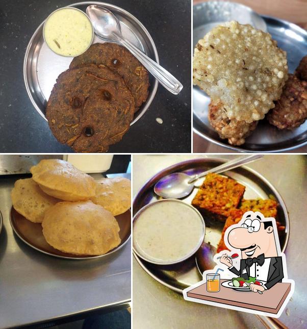 Meals at Prakash Dughdha Mandir