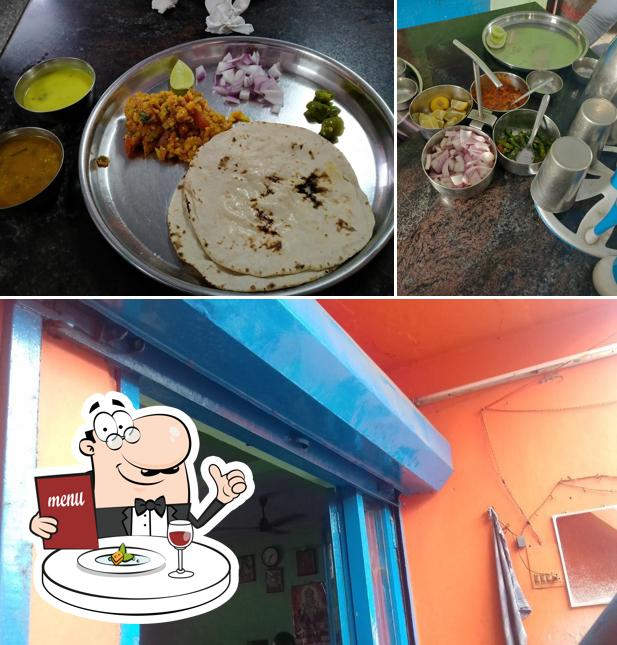 Among different things one can find food and exterior at Shree Mahaveer Bhojnalaya