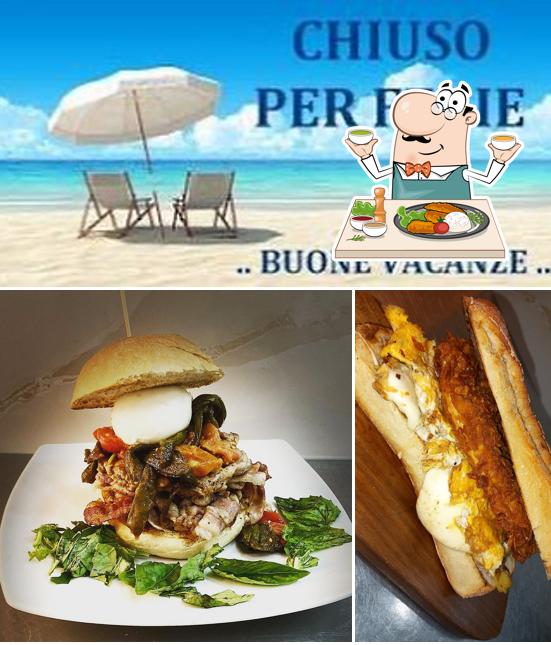 Cibo al Crudo cotto e mangiato