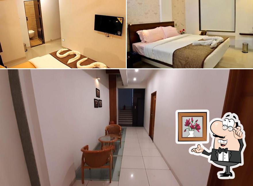 The interior of Sri Sri Executive lodging & Hotel ( Near Mahalakshmi Temple)