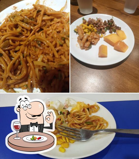 Food at uspizza bharuch