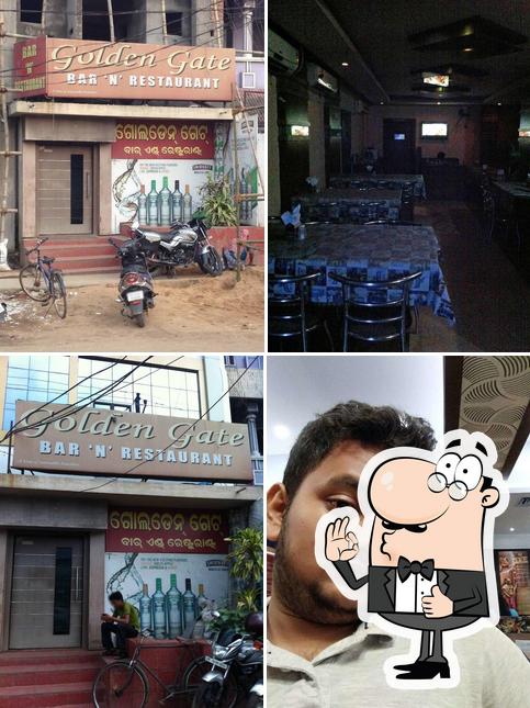 Golden Gate bar and restaurant