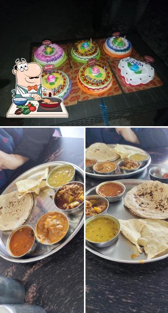 Chicken curry at Marudyan Rajasthani Dhaba Ichalkaranji