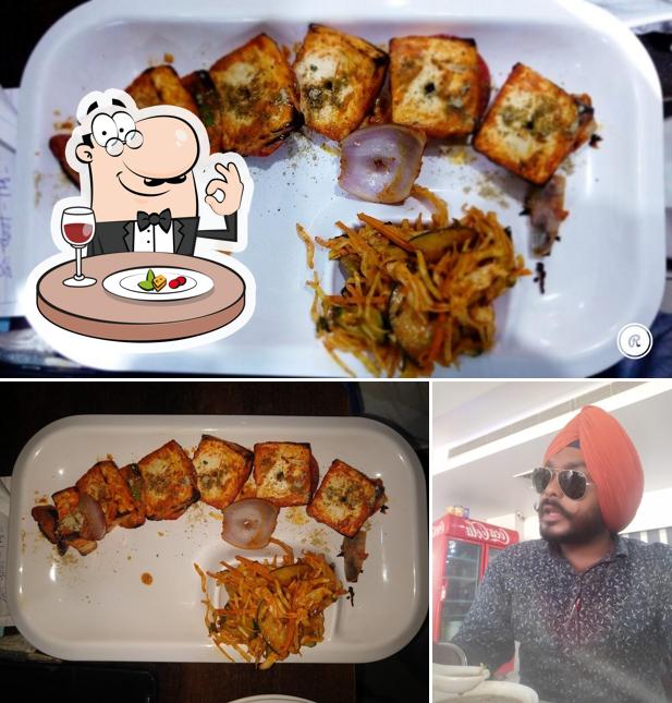 Food at Sanghu Sweets And Restaurant