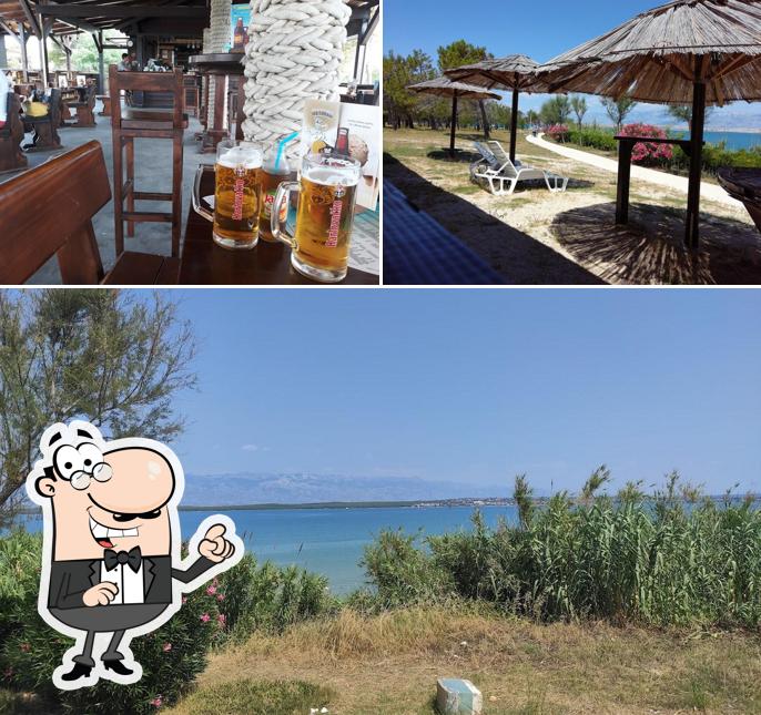 Guarda gli esterni di Cohiba bar