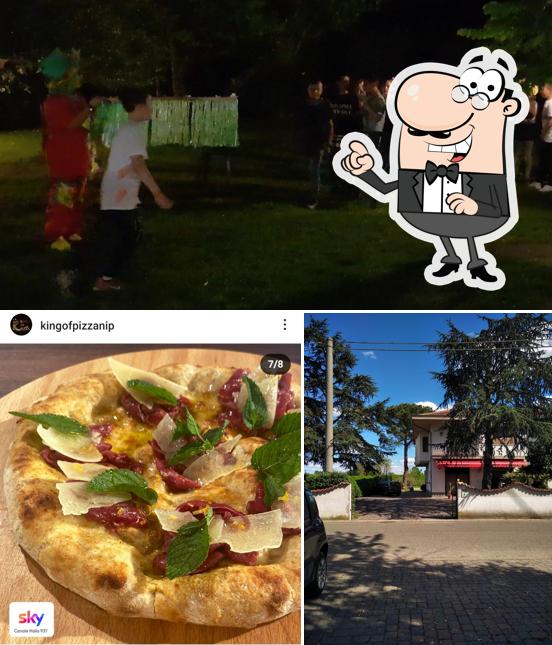 La esterno e cibo del ristorante