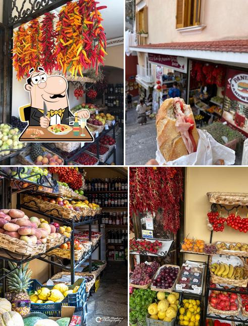 Cibo al The Wine Shop Positano Vini e Panini