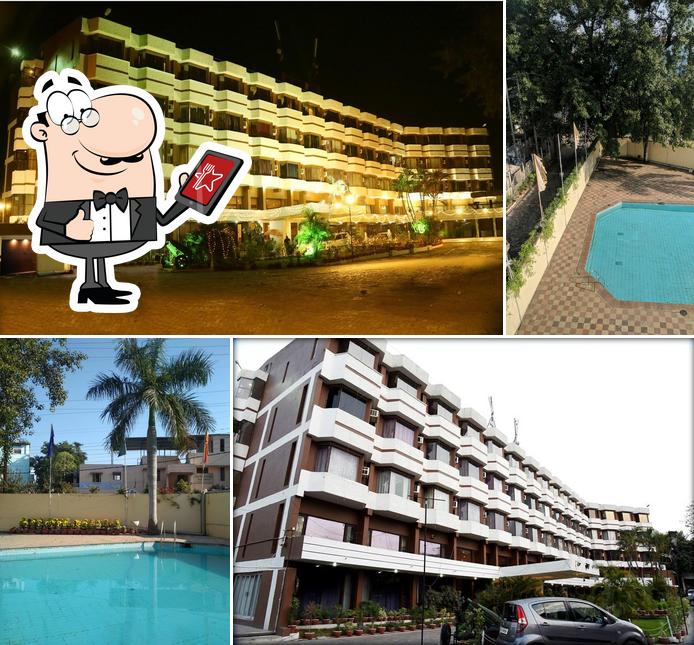 The exterior of Dawat Restaurant