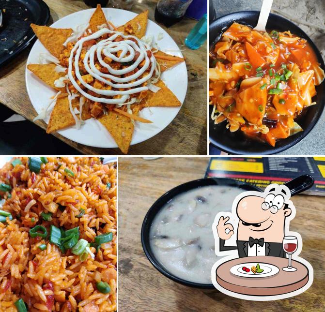 Food at Happy Chopsticks