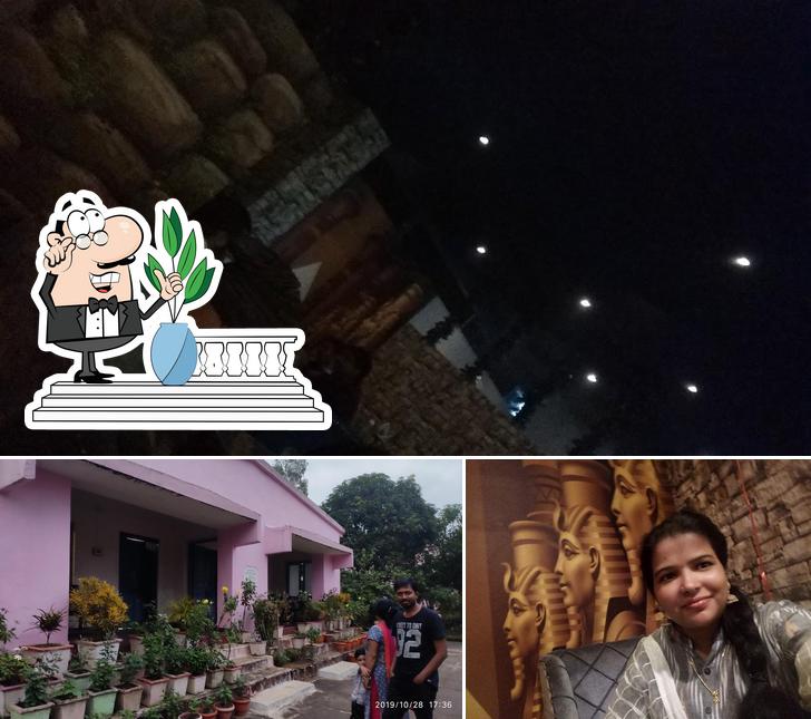 The exterior of Holly Pipe