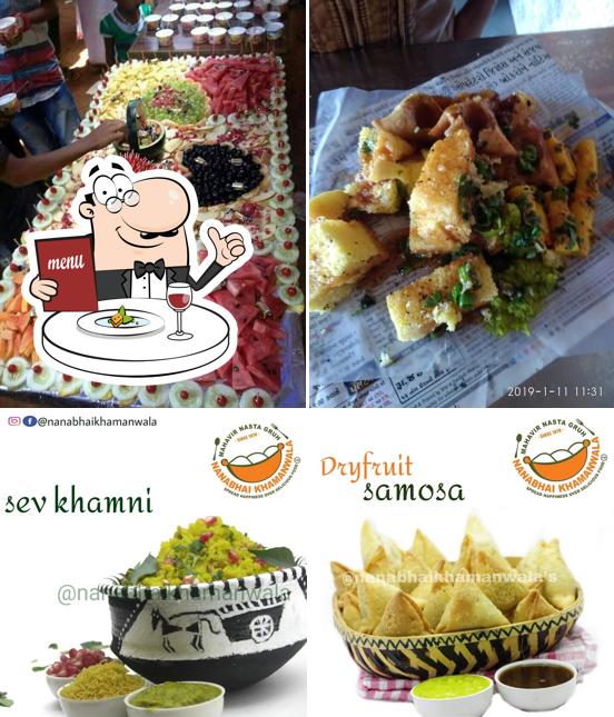 Food at Mahavir Nasta Gruh(Nanabhai khamanwala)
