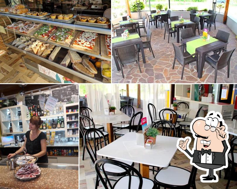 Dai un'occhiata agli interni di OK BAR