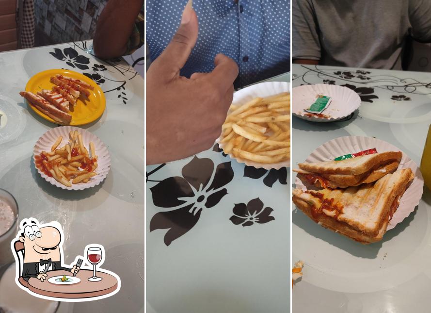 Food at Crunchy Flavors