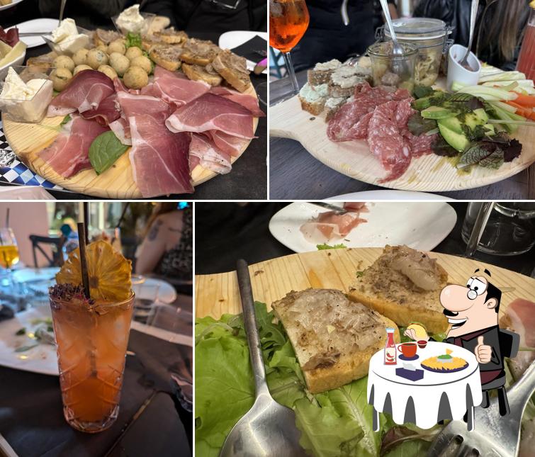 Piatto di formaggi al Pura Vida Lounge Bar