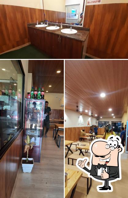 Here's an image of Vanila Family Restaurant