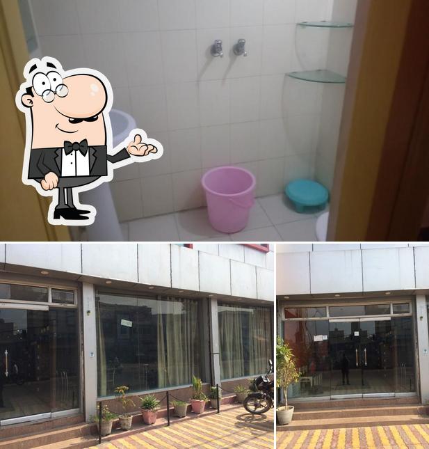 Lakhanpal Hotel & Restaurant