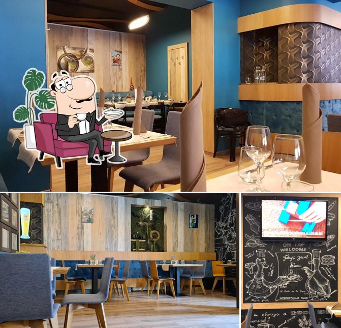 Voici la photo indiquant la intérieur et tableau noir sur El Pato