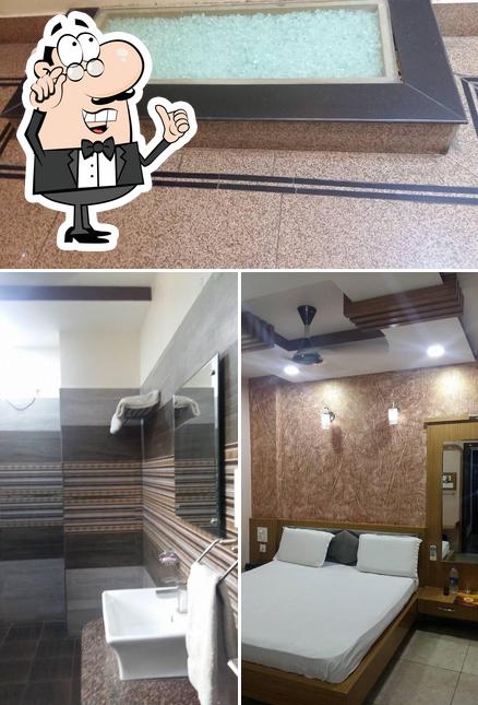 The interior of Hotel Desert Gold & Restaurant