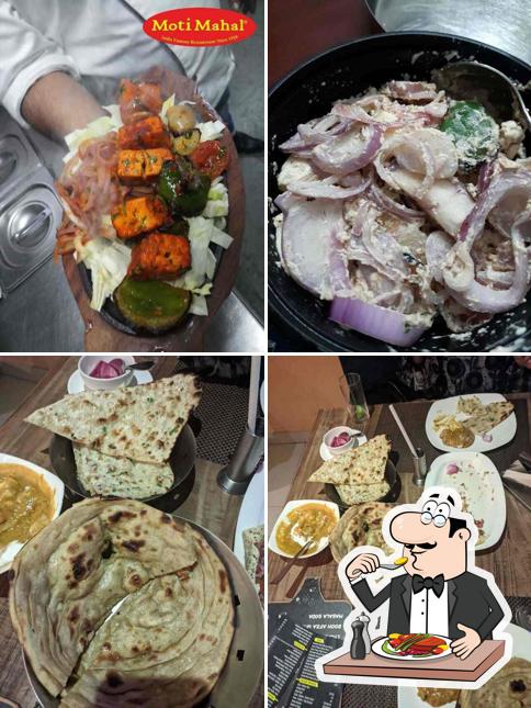 Food at Moti Mahal Delux