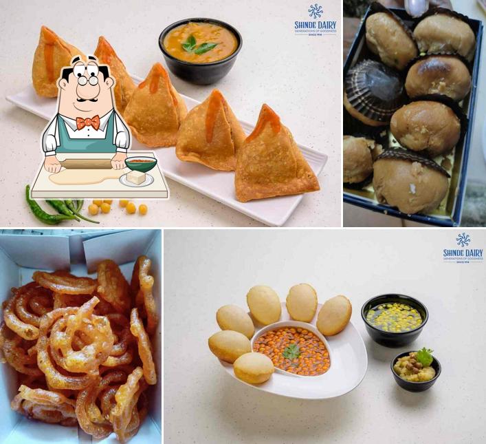 Samosa at Shinde Dairy