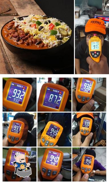 Food at The Good Bowl