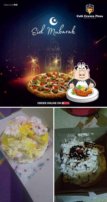 Food at Cafe Crown Pizza
