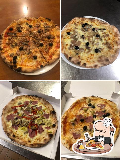 Ordina tra le molte varianti di pizza
